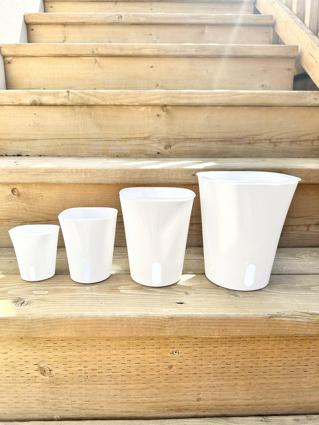On Hand | Self-watering Pots with Clear Inserts