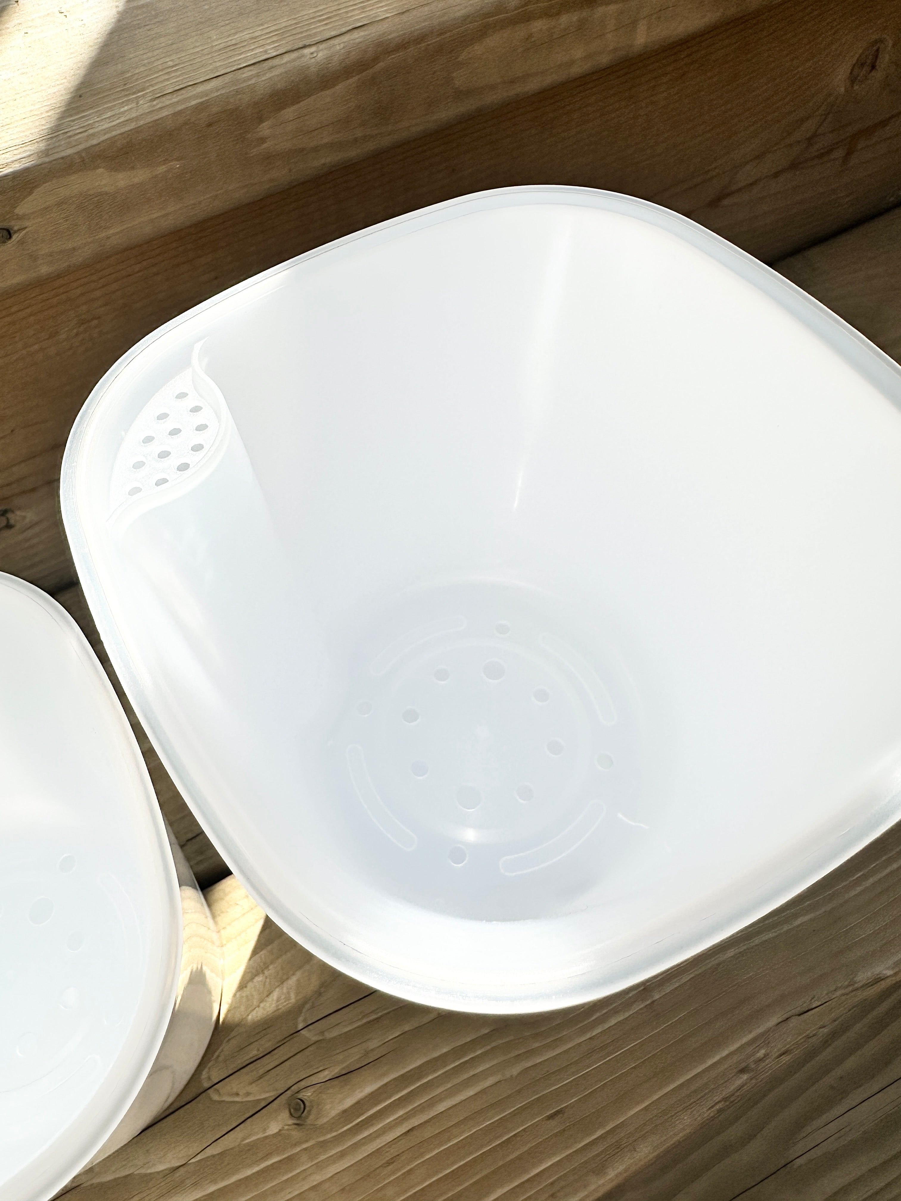 On Hand | Self-watering Pots with Clear Inserts